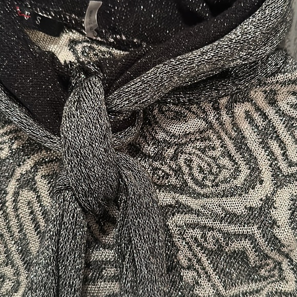 Cyrus Sparkly Metallic Sweater - - Picture 3 of 7